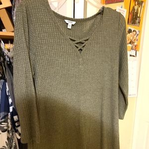 Simple Mid-sleeve Top